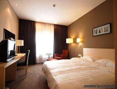 فندق Anyang في  فندق سوبر8 أنيانج هونجكي رود الغرفة الصورة